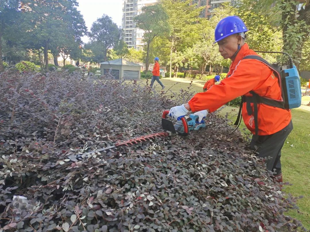 工人居住环境_环境工人_工人环境保护征文